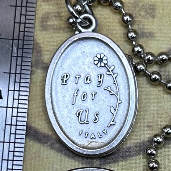 Saint St Philomena Italy Religious Medal Steel Chain Charm Necklace - Picture 3 of 4